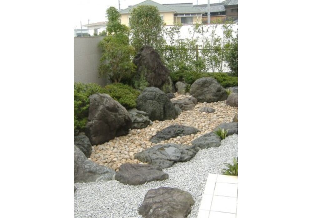2010_10040012-300x400
